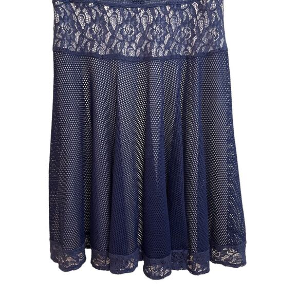 Ryu Blue Lace Mini Dress - Picture 4 of 7